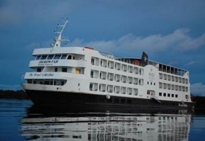 AMAZON RIVER ADVENTURE 2 Travel Packs Amazon River Adventure Images