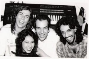 Nos Anos 80: Lenine com Katia Moraes, Mário Costa e Paulo Guerra.